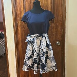 B. Darlin Cap Sleeve Midi Dress